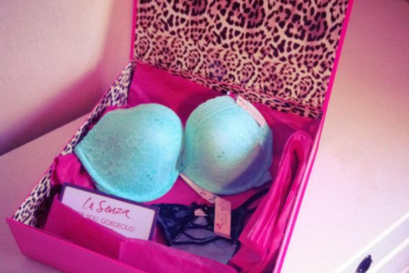 Review: La Senza Push Up Plunge Bra &Thong
