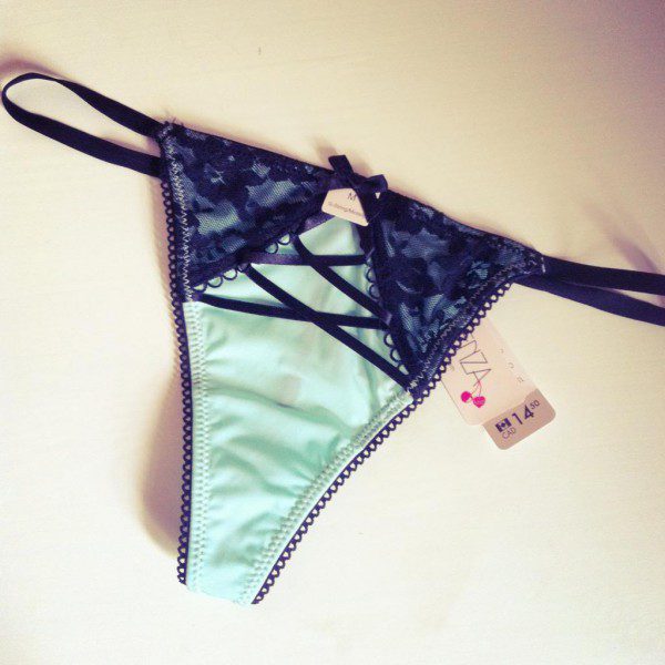 Review: La Senza Push Up Plunge Bra &Thong