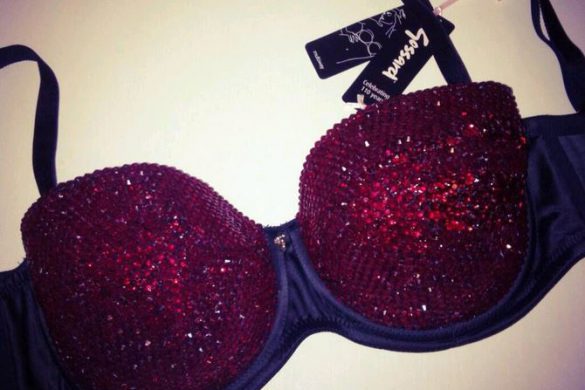 Review: Marilyn Meets Johnny Crystal Bra