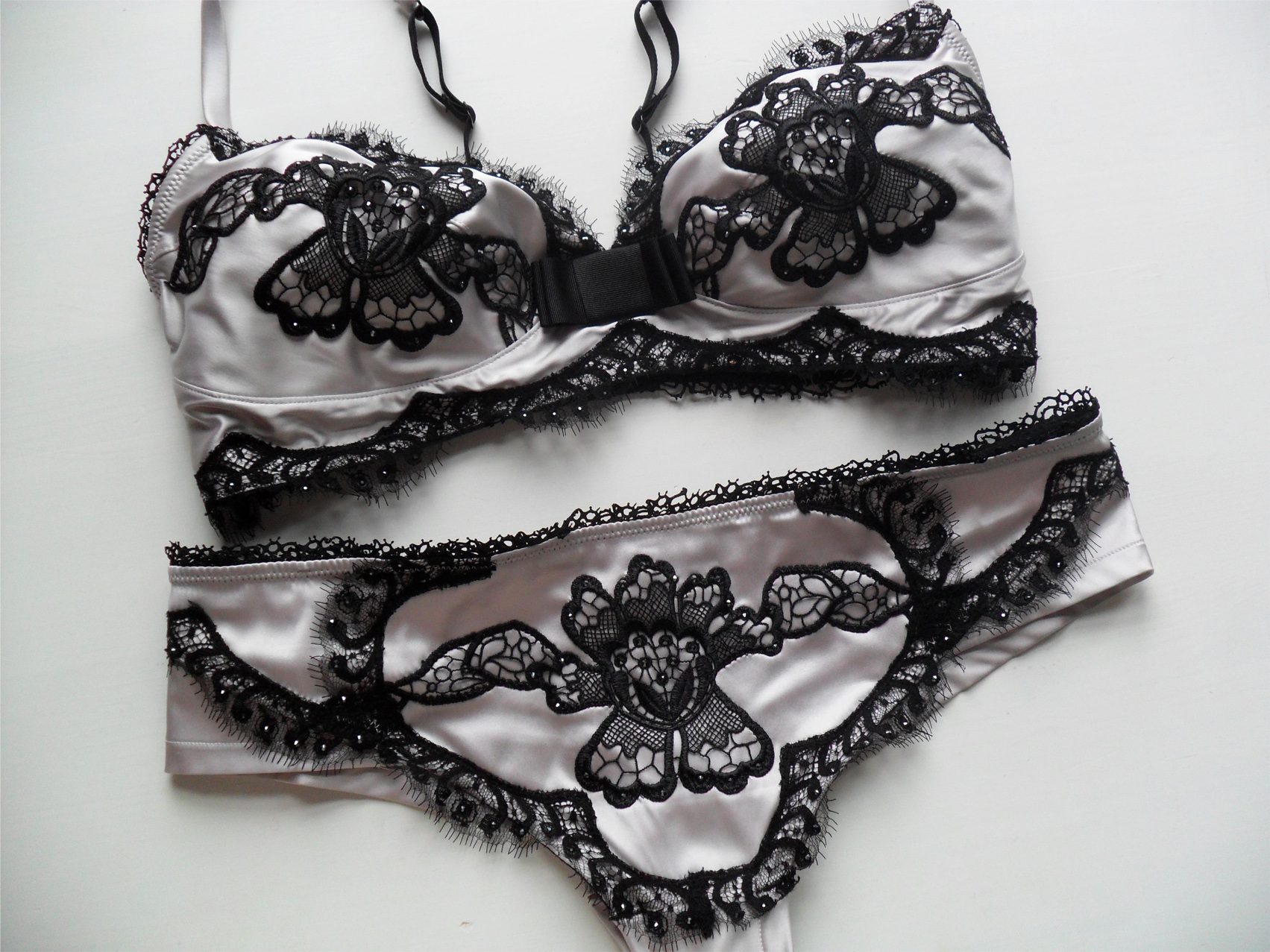 Review: Pleasure State Glimmer Bra & Knickers