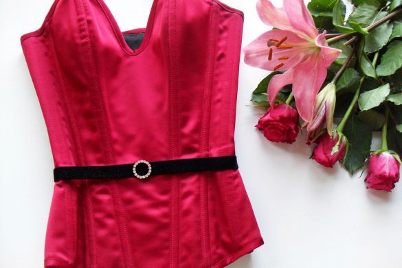 Lingerie Review: Ava Corsetry Audrey Plunge Overbust Corset