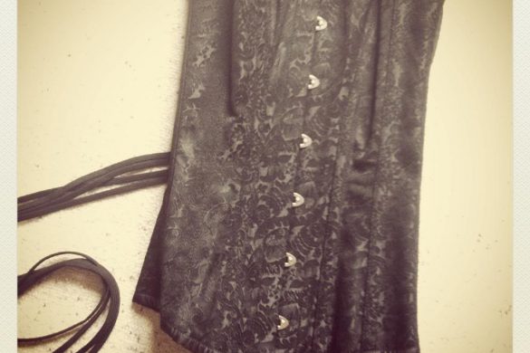 Review: Corsets UK MY-001 Brocade Corset