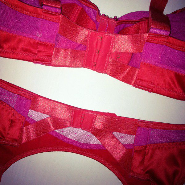 Review: Gossard Colour Clash Bra, Knickers & Suspender Belt