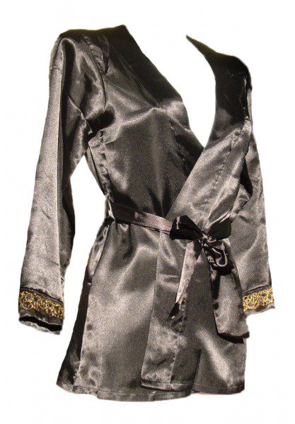 kimono-robe-417x600