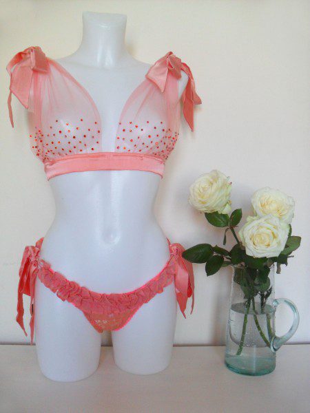 La-Lilouche-Adelle-grecian-bra-review-450x600