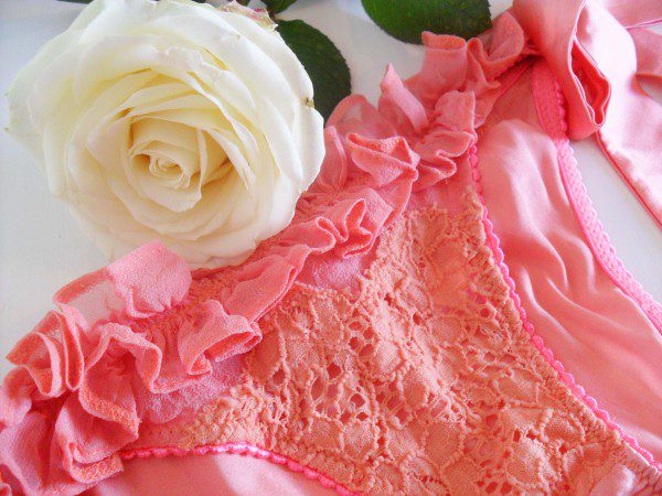 La-Lilouche-Lana-silk-knickers-review-600x450