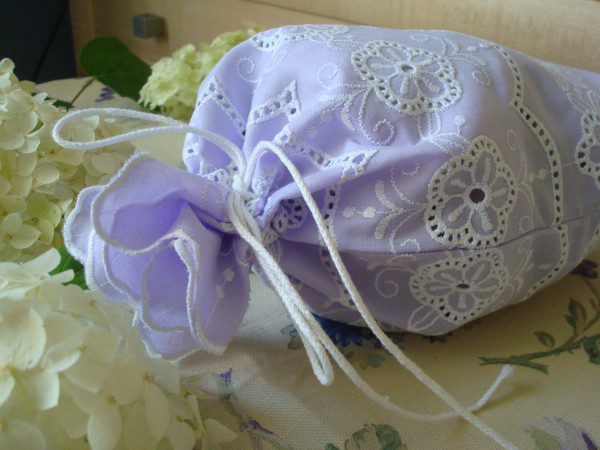 milastyle-embroidered-lilac-lingerie-storage-bag-600x450