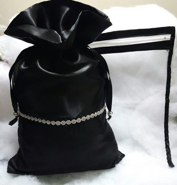 sugarfuzz-black-satin-lingerie-bag-575x600