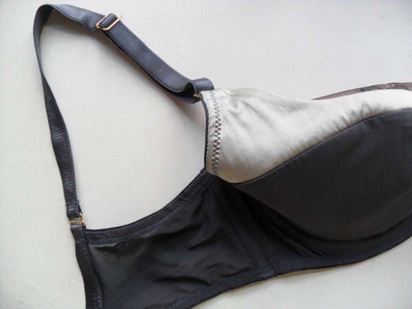 Lingerie Review: All Undone Queenie Bra & Knickers