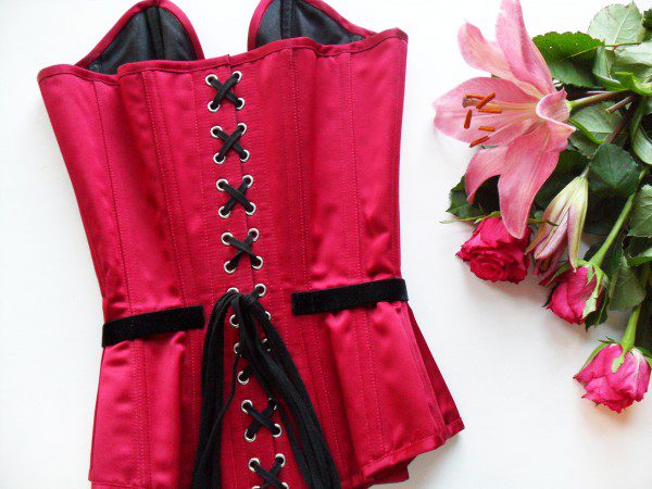 Lingerie Review: Ava Corsetry Audrey Plunge Overbust Corset