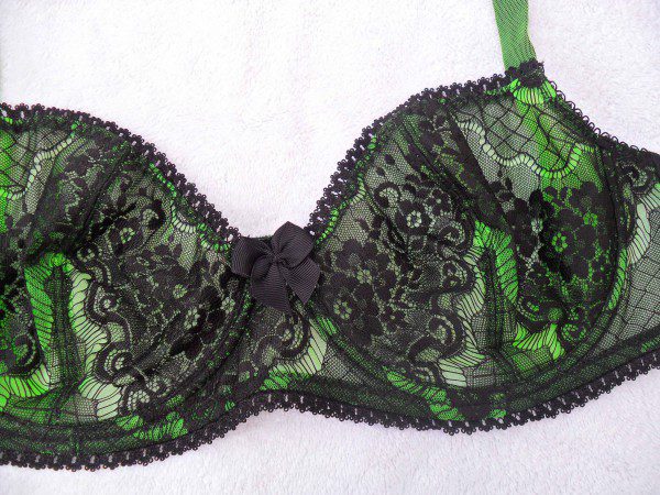 claudette-bra-review-en-dentelle-green-lace-600x450