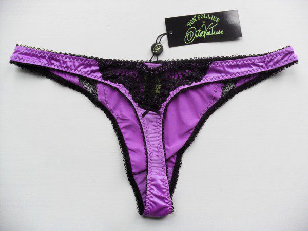 dita-von-teese-star-lift-review-600x450