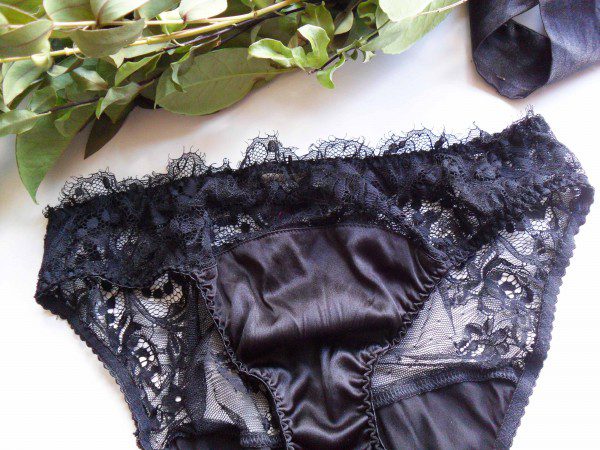 Signature Black Camisole & French Knickers – Fleur of England