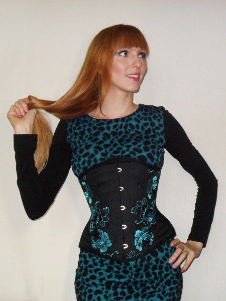 How to choose the right corset length? :: Rebel Madness