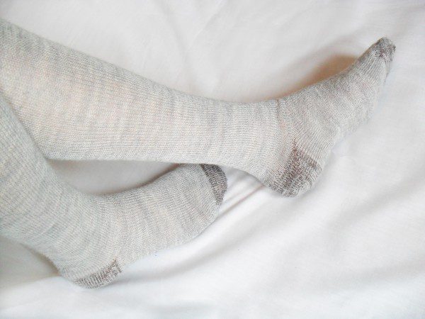 thick-grey-cashmere-stockings-review-600x450