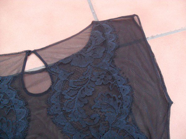 zo-lingerie-azure-lace-crop-600x450