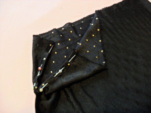 how-to-sew-a-lingerie-drawstring-storage-bag-step-5-600x450