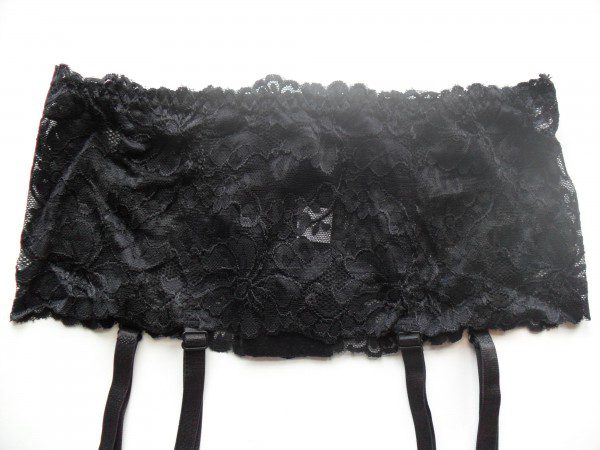 miss-naughty-deep-lace-suspender-belt-review-600x450