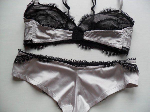 pleasure-state-couture-glimmer-set-back-600x450