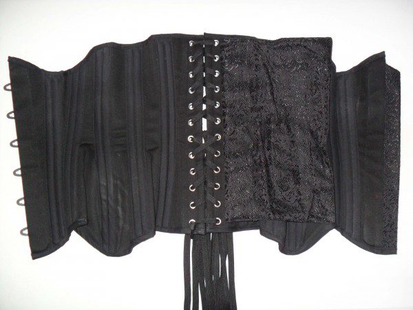 restyle-underbust-corset-review-600x450