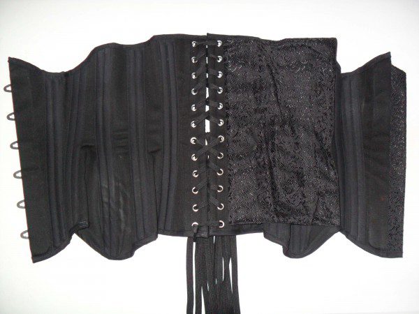 Review: Restyle Brocade Underbust Corset