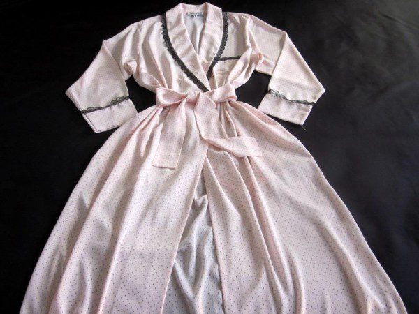 christian-dior-vintage-dressing-gown-robe-600x450