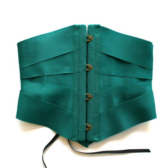 honeycoolerhandmade-green-ribbon-waspie