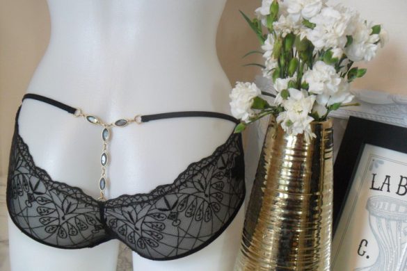 Lingerie Review: Escora Zohra Quarter-Cup Bra & Brief