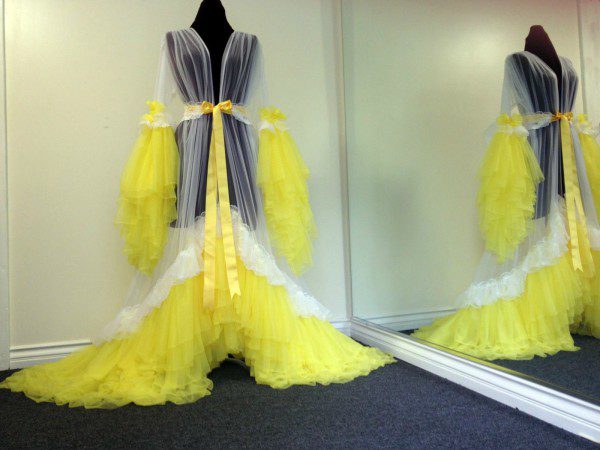 burlesque-dlish-robe-yellow-600x450