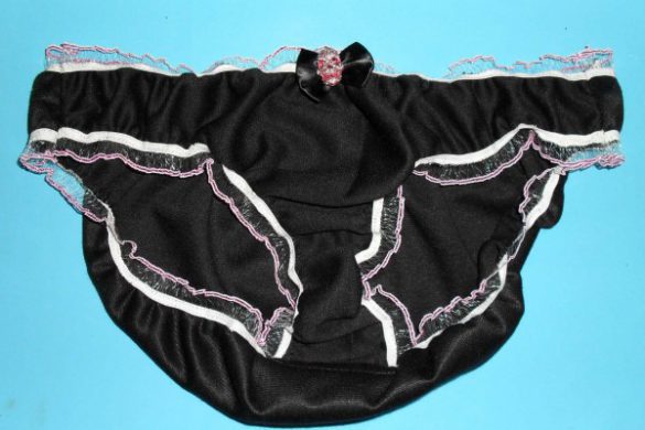 DIY Lingerie: How to Make Knickers (With Photos)