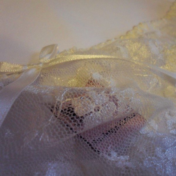 Review: Made By Niki Classics Ivory Lace Bra & Thong