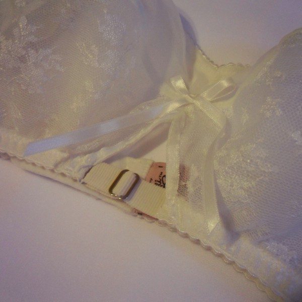 made-by-niki-classics-ivory-lace-bra-thong-4-600x600