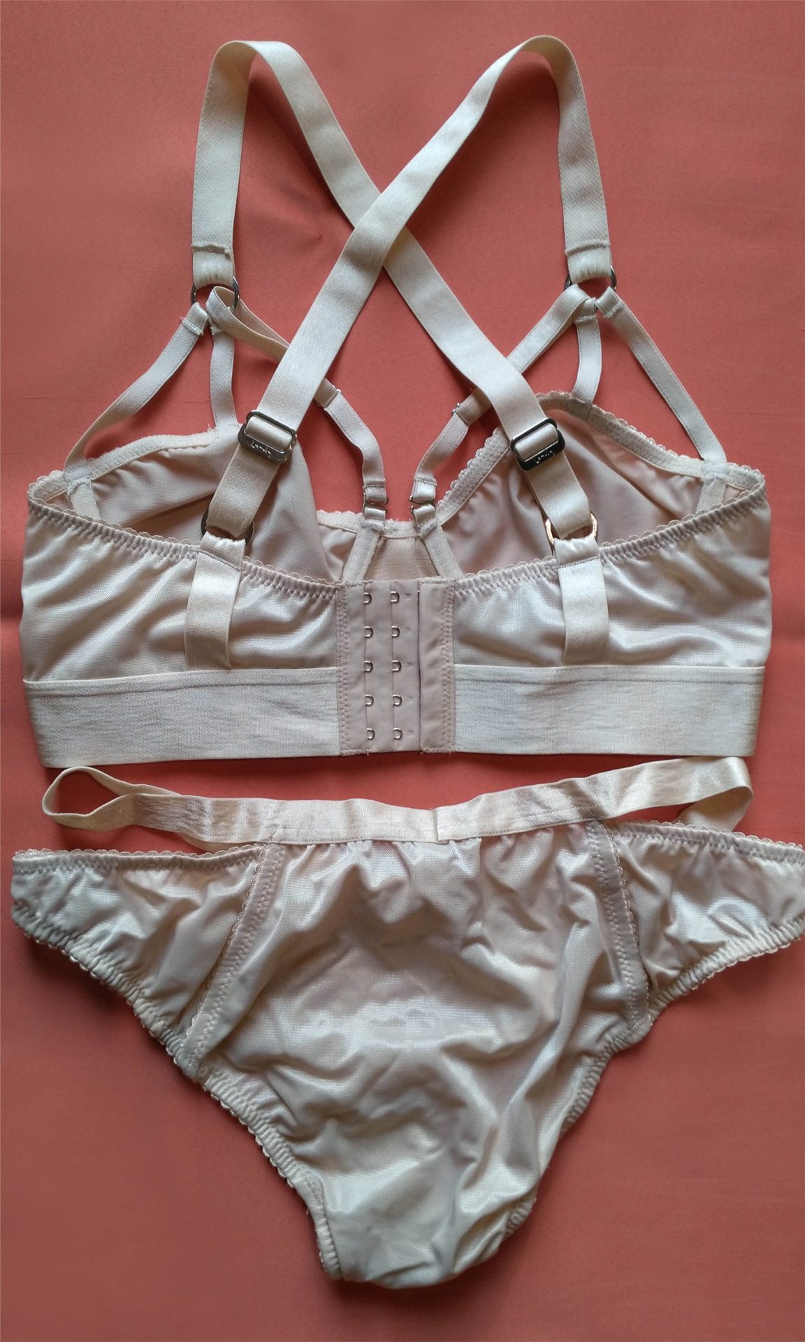 Lonely Lulu Strap Bra Shell