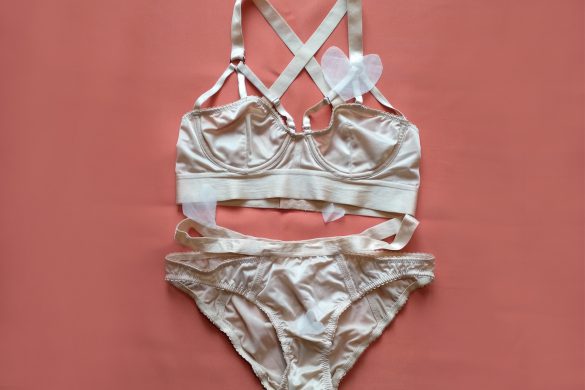 Lingerie Review: Lonely Lulu Underwired Bra & Knickers Set