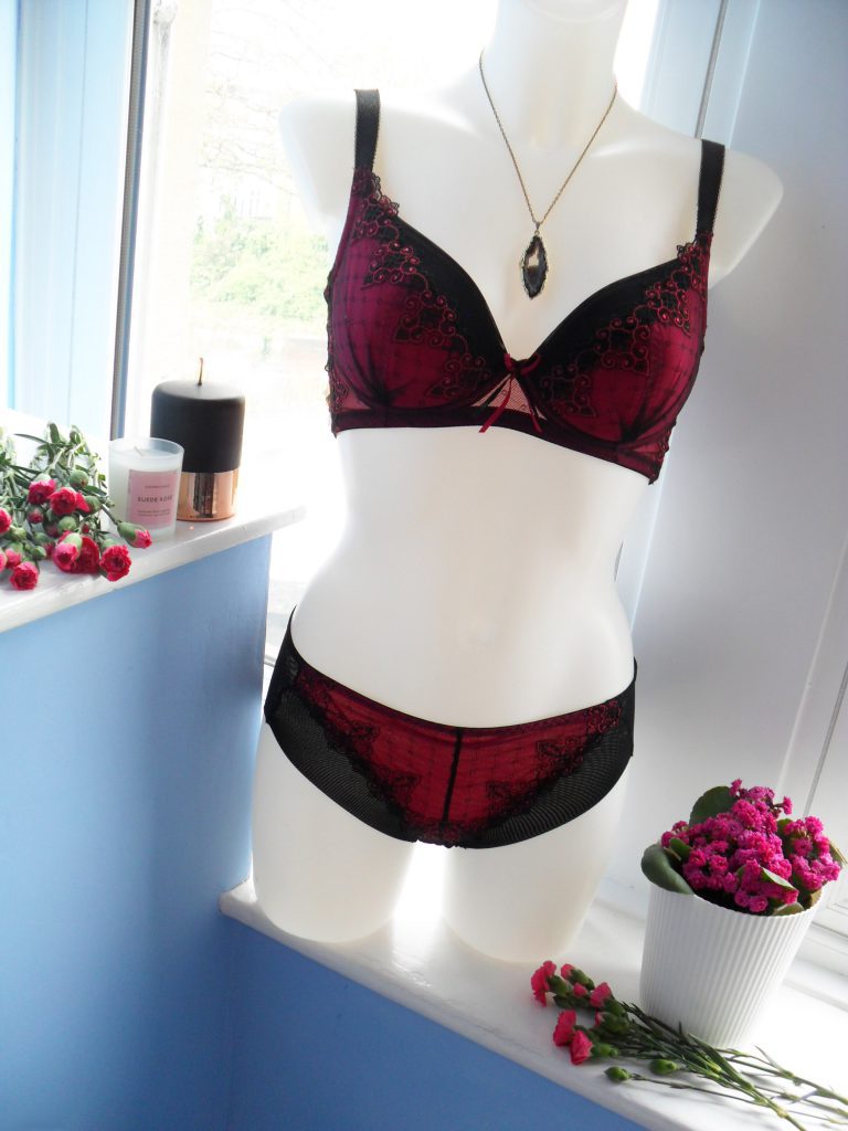 Embroidered Soft Cup Plunge Bra - Preview