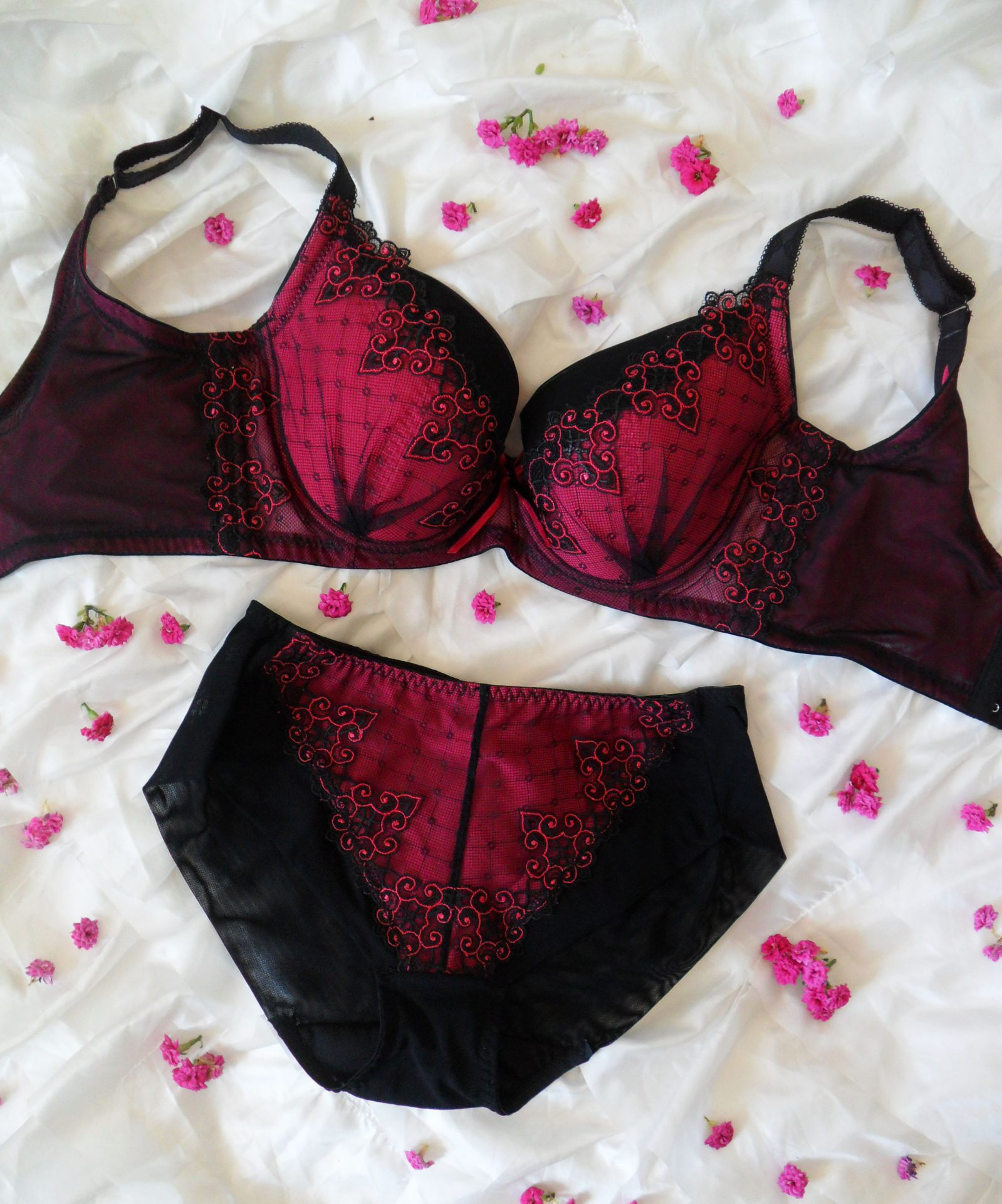 Size 44 Bra & Knicker Sets Bras