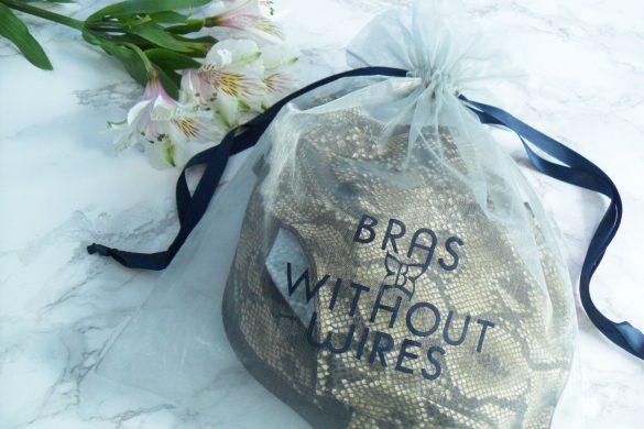 Lingerie Review: Bras Without Wires Python Bra & High-Waisted Knickers