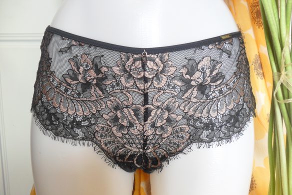 Lingerie Review: Hunkemöller Kiara Longline Strapless Bra & Boxer Knickers