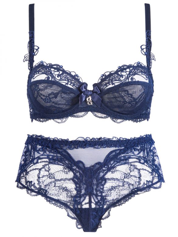 How to Buy the Perfect Valentine’s Day Lingerie Gift | Esty Lingerie