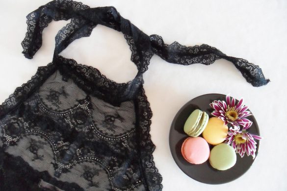 Lingerie Review: Brighton Lace Lou Lou Halter Bralette & Knickers Set