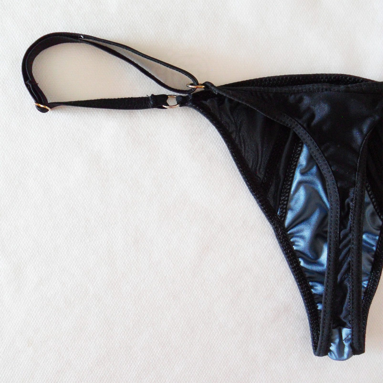 Lingerie Review: Vixen & Fox T-Back Bralette & V-String Thong