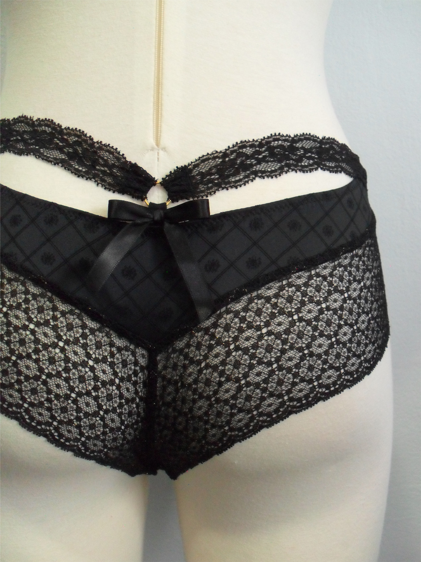 Lingerie Review: Aubade 'Femme Aubade' Plunge Bra & St Tropez