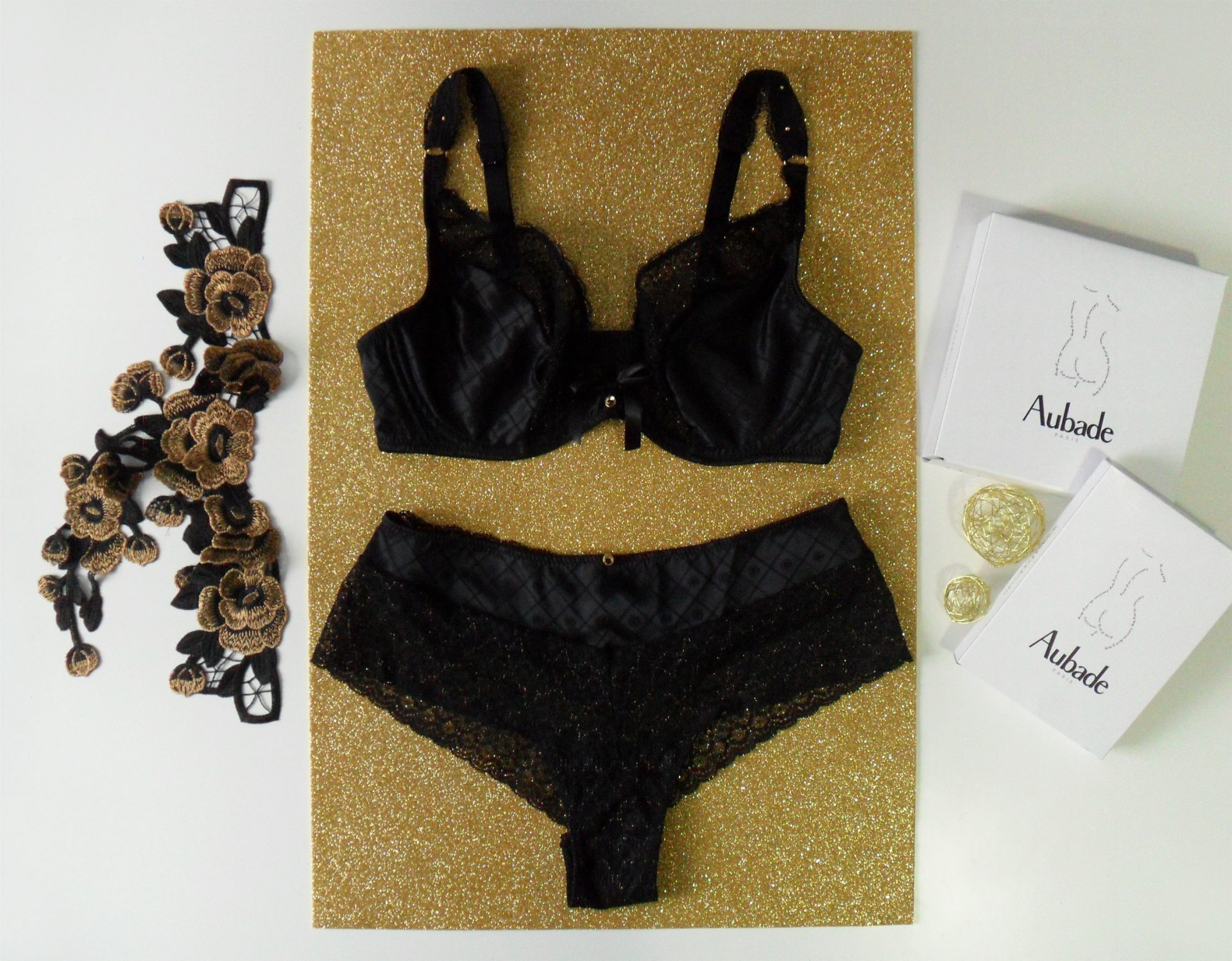 Lucy Black Lace Longline Bra Review (32C) - Big Cup Little Cup