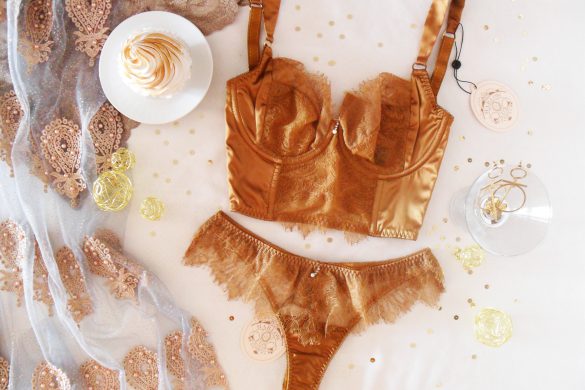 Lingerie Review: Harlow & Fox Viola Longline Bra & Thong
