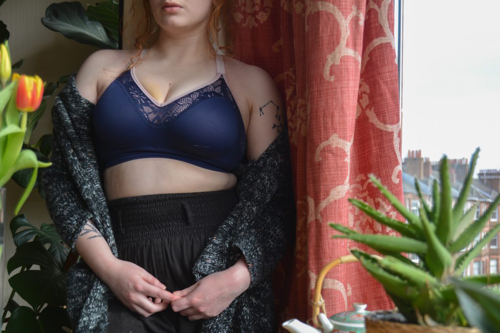 Sugar Candy Lux Wire-Free Bralette (for G-K Cups) Black at  Women's  Clothing store