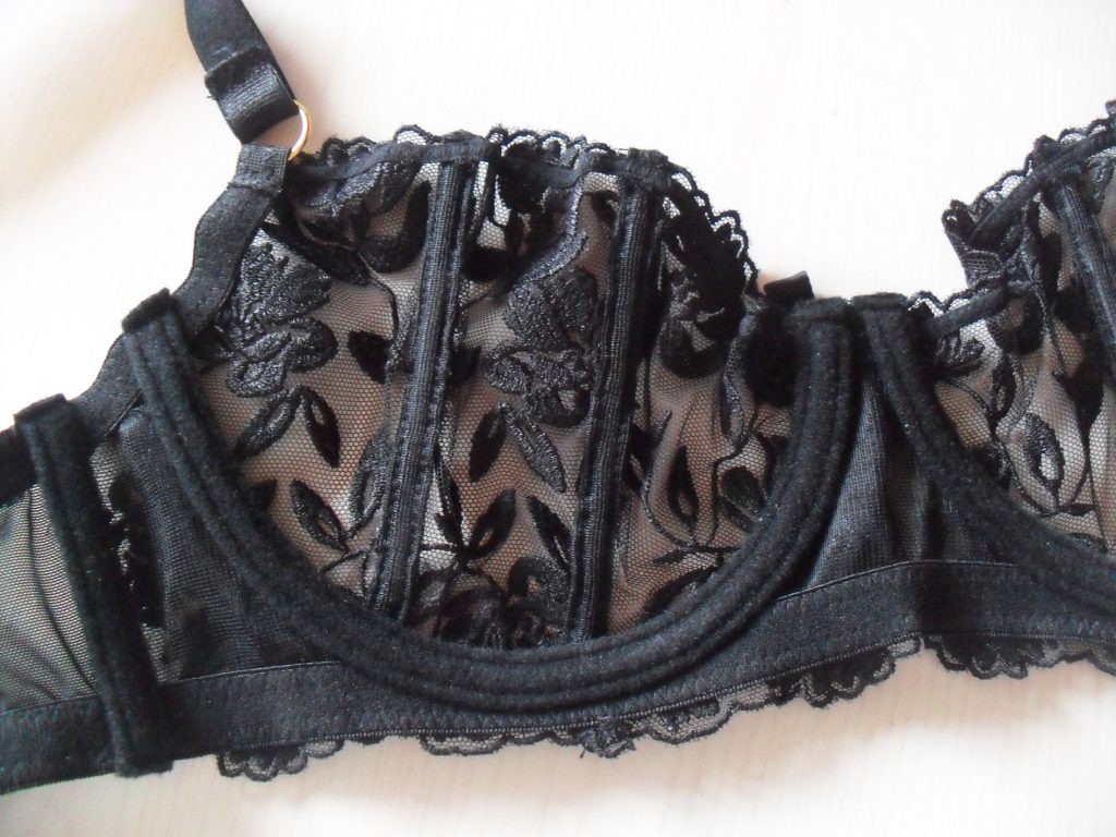 Lingerie Review: Inamorata London Aster Bra, Brief & Suspender