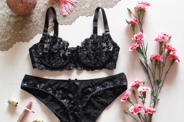 Lingerie Review: Inamorata London Aster Bra, Brief & Suspender Belt