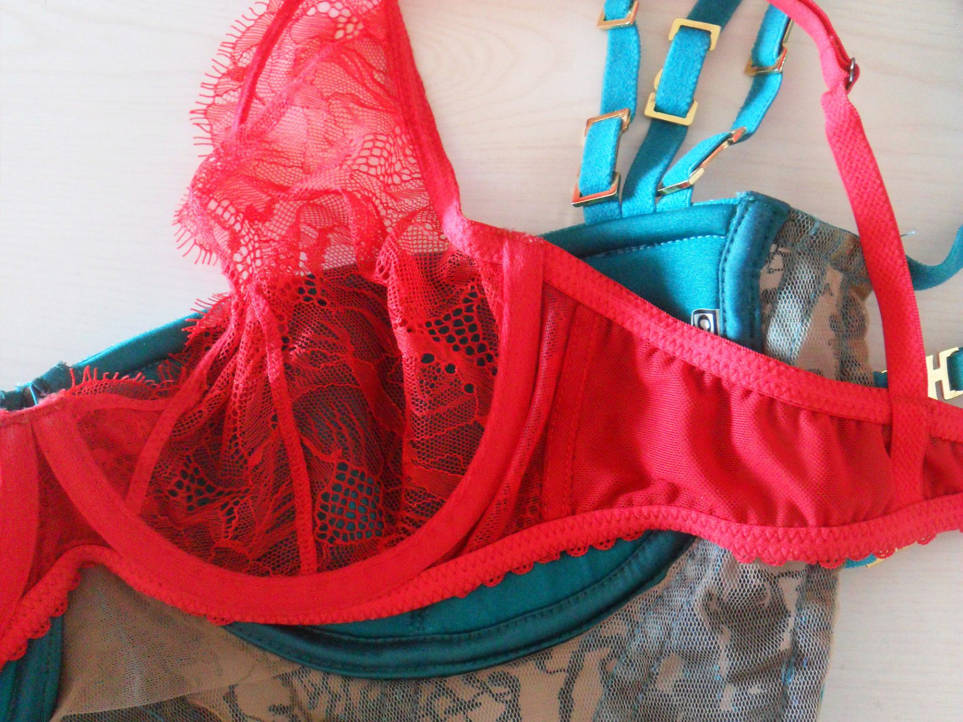 bebe Intimates Reviews Summary & Brand Rating [2024]