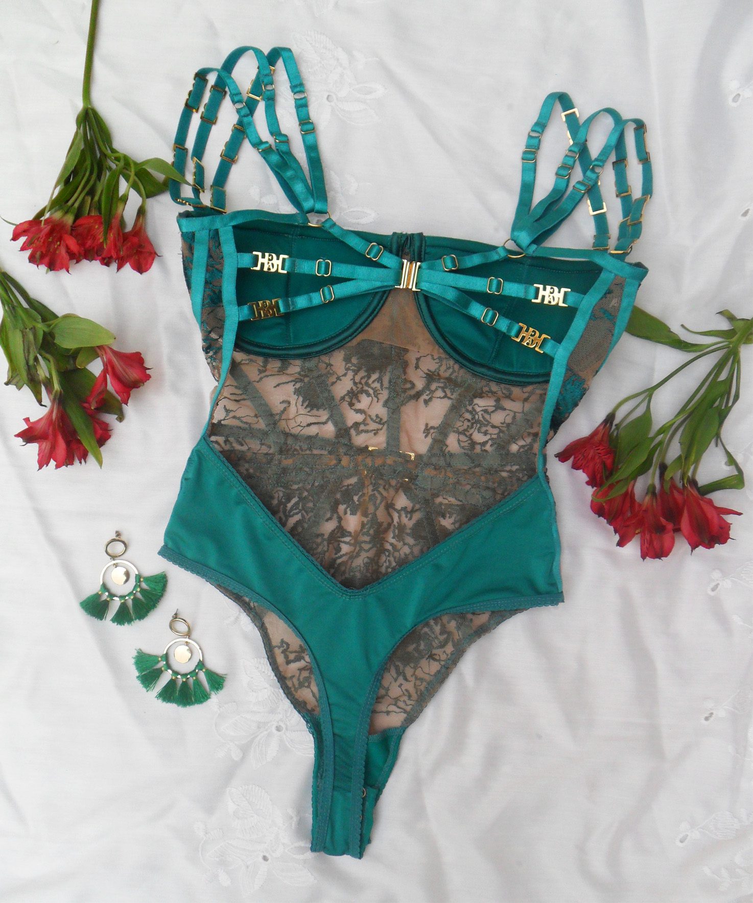 VERDE VERONICA BABY BLUE Satin Thong – PRET-A-BEAUTE