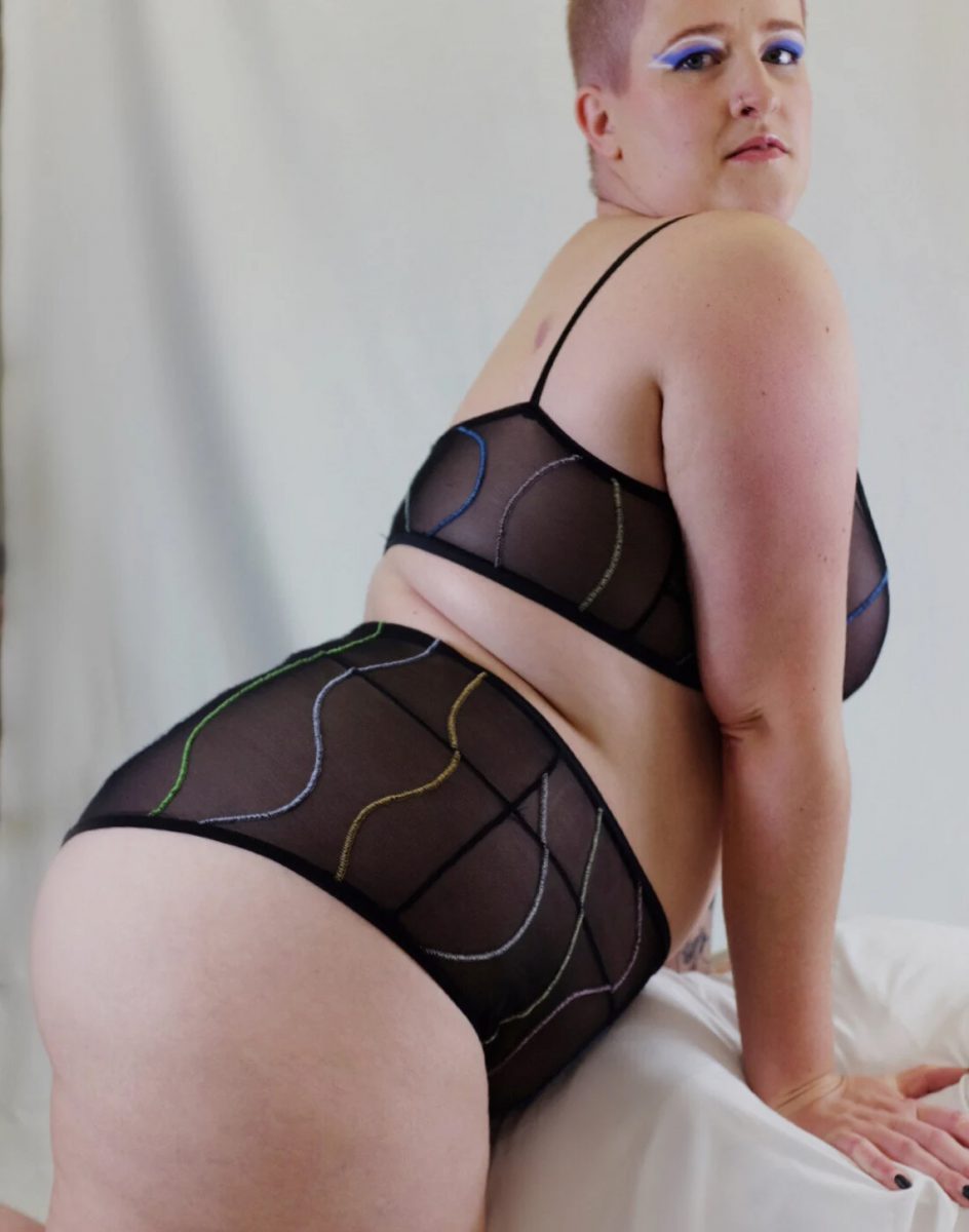 Elyse On Mars: Handmade, Hand-Dyed Lingerie Up to a 10XL